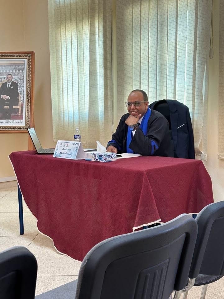 رشيد امحمدي ينال شهادة الماستر في القانون الخاص بتخصص “قانون العقار والتعمير” بعد مناقشة علمية متميزة