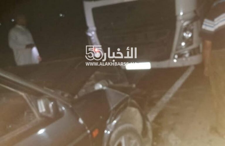 قبل قليل : إصابة سائق في حادث اصطدام بين شاحنة وسيارة خفيفة بمدخل مركز حاسي بركان