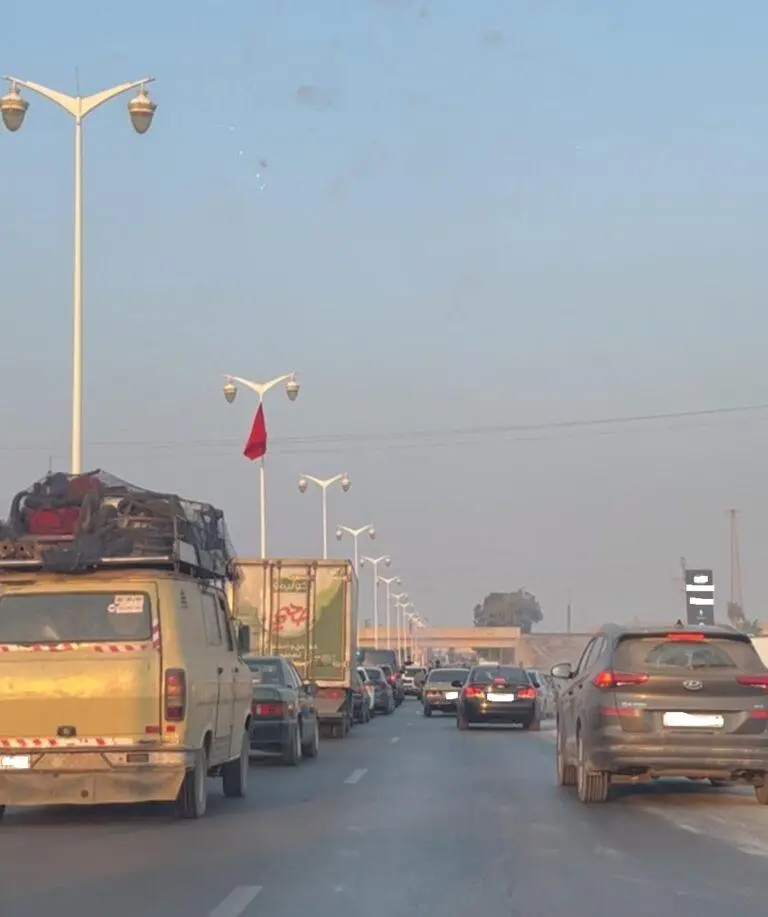 حفل زفاف يتسبب في شل حركة السير بين سلوان والعروي والدرك الملكي يتدخل لفتح الطريق
