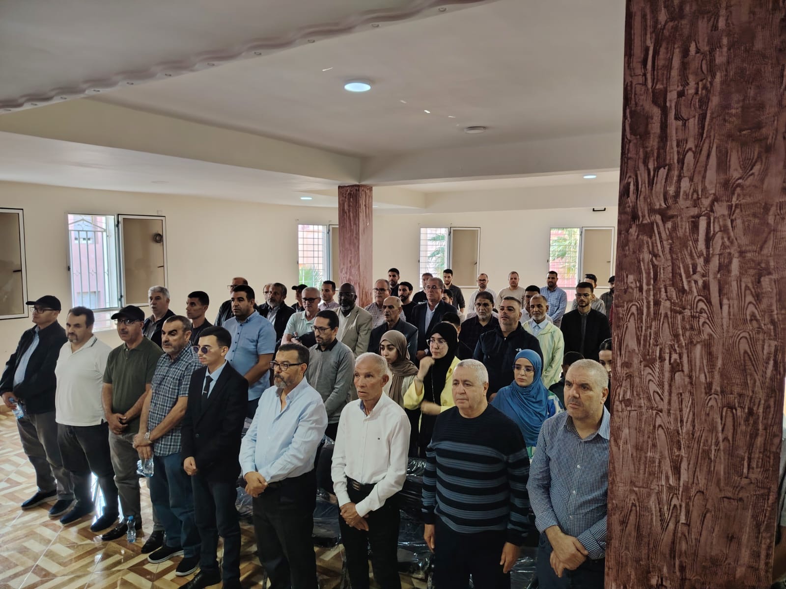 جمعية واد وزاج بالعروي تحتفي بأساتذة الدعم التربوي وتكرم أطر التعليم المتقاعدين