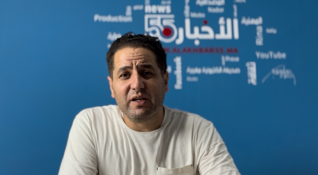 الصحفي ربيع: صدمة وحزن على أحداث العروي.. دعوة للآباء بمراقبة أبنائهم ومطالبة السلطات بتنزيل المشاريع المتعثرة