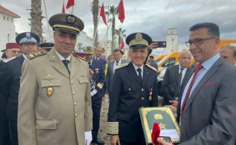جماعة بني وكيل أولاد محند تتسلم حافلة للنقل المدرسي في إطار تخليد الذكرى 70 لعيد الاستقلال