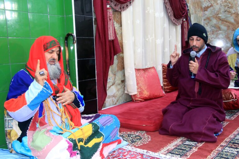 إسباني يعتنق الإسلام بضواحي العروي بعد أسابيع من الإقامة بالزاوية الكركرية