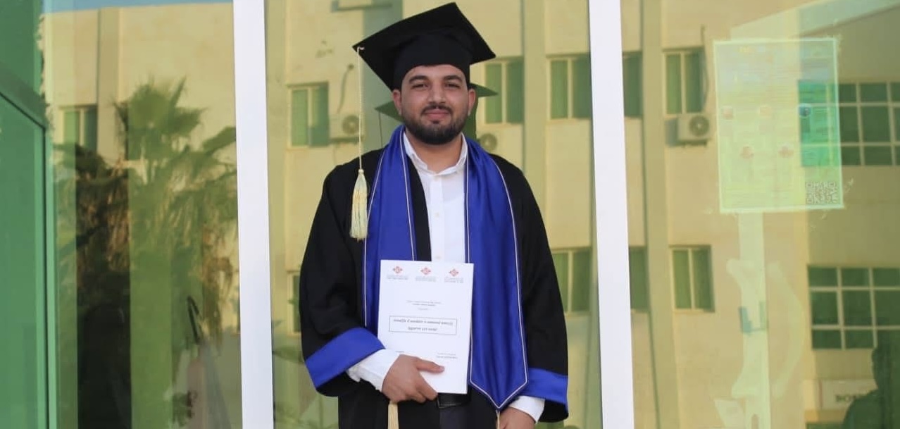 باحث أمازيغي يسطع في سماء التميز… محمد الطيبي ينال شهادة الماستر بميزة مشرف جداً