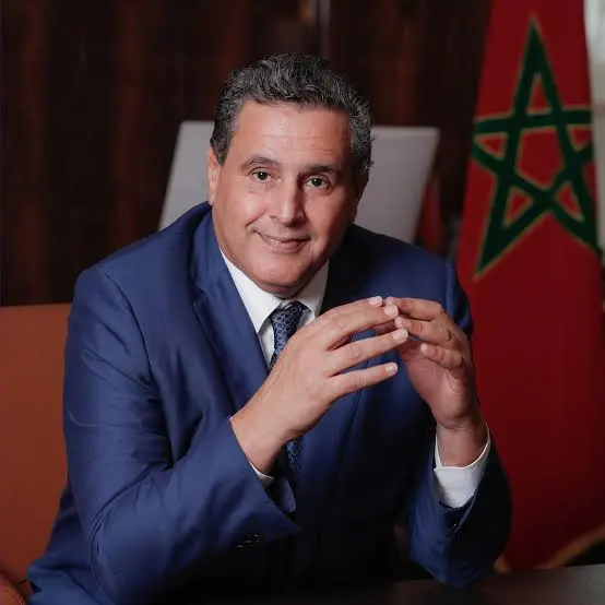 عزيز أخنوش يحلّ الان بمطار العروي استعداداً لترؤس لقاء حزبي بإقليم الناظور