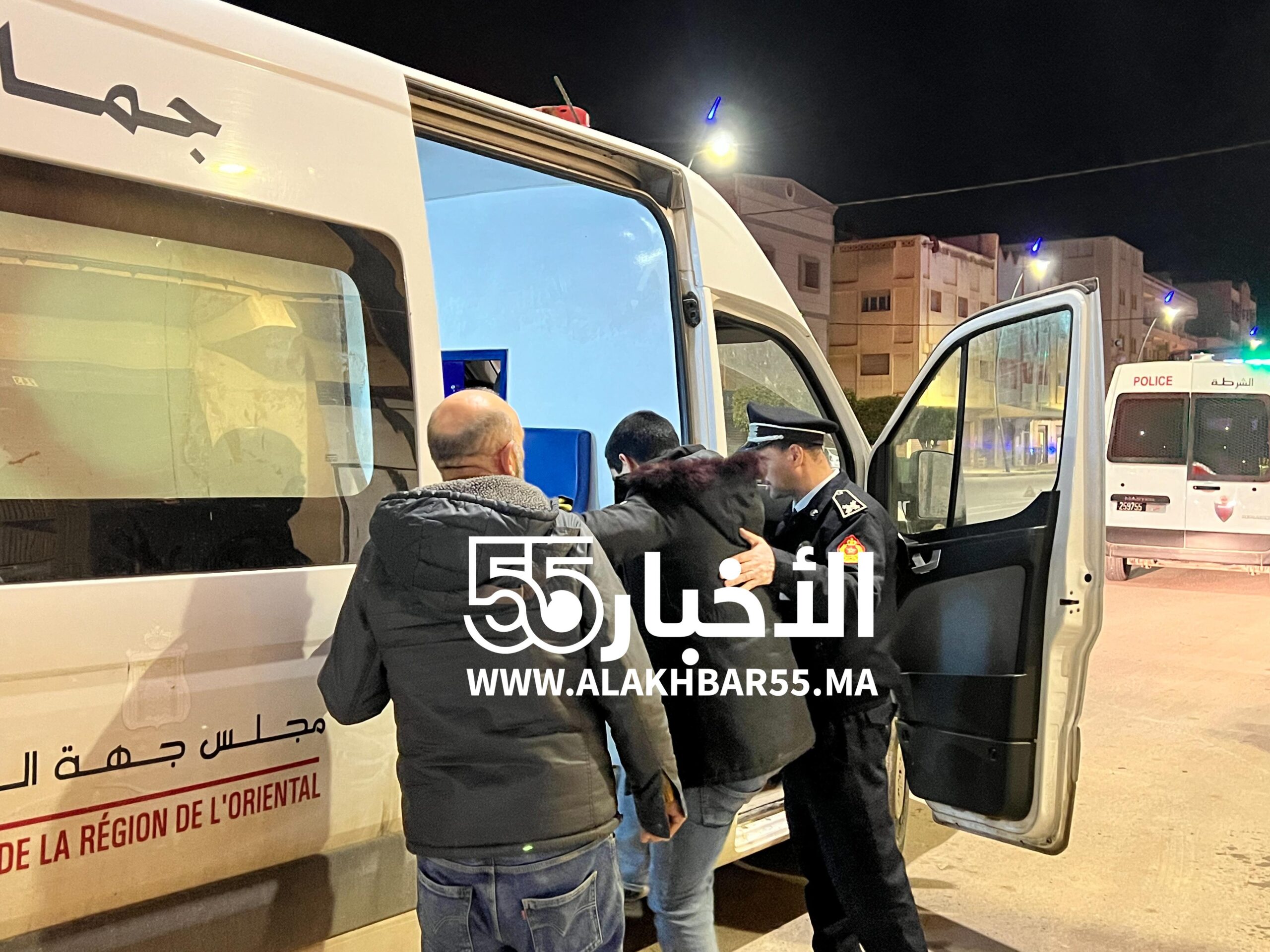 حالة إغماء مفاجئة بشارع الحسن الثاني بالعروي بعد صلاة التراويح ونقل المصاب إلى المستشفى
