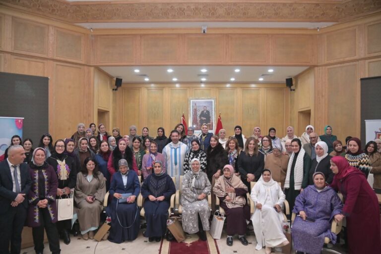 مجلس جهة الشرق يكرّم موظفاته احتفاءً باليوم العالمي للمرأة