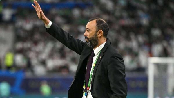 طارق السكتيوي يقود منتخب عُمان… الكفاءة المغربية تواصل تألقها على الساحة الدولية