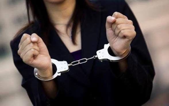 اعتقال مديرة وكالة بنكية بعد اختلاس 350 مليون سنتيم وفرارها إلى تركيا لمدة 9 سنوات