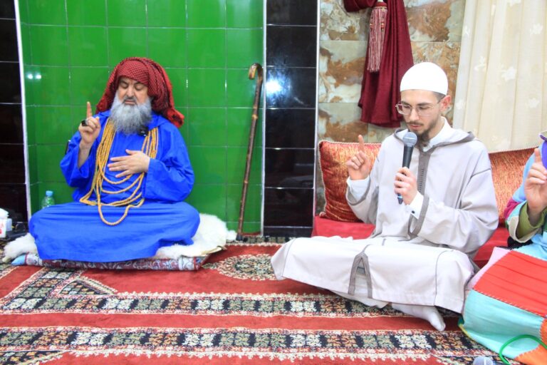 من بولندا إلى نور التصوف المغربي.. “توماس” يعتنق الإسلام في الزاوية الكركرية على يد الشيخ محمد فوزي الكركري