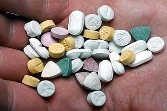 مطاردة أمنية بزايو تنتهي بتوقيف شاب وحجز 90 قرصاً مهلوساً