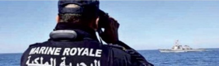إنقاذ 11 مرشحًا للهجرة غير النظامية قبالة سواحل الحسيمة بعد تعطل قاربهم المطاطي في عرض البحر
