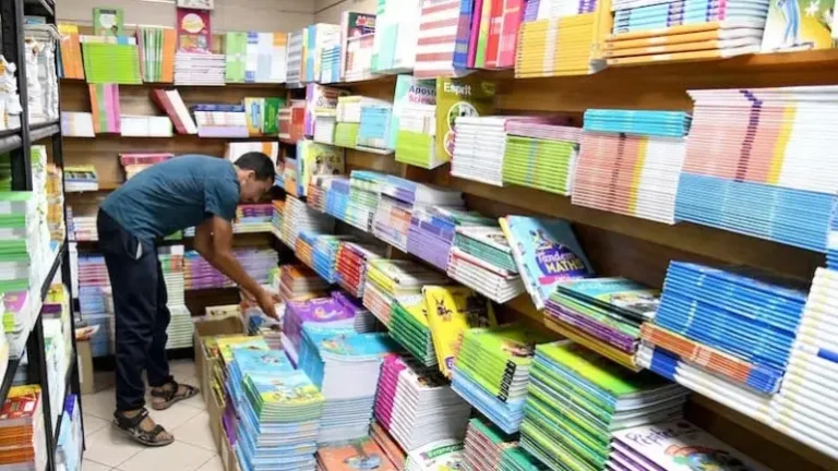 الدخول المدرسي يعيد الضغط إلى جيوب الأسر.. نقص بعض الكتب وغلاء التعليم الخاص يفاقمان المعاناة