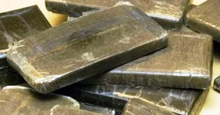 معبر بني انصار.. إحباط محاولة تهريب 91 كيلوغراماً من مخدر الشيرا داخل سيارة قادمة بلوحات إسبانية
